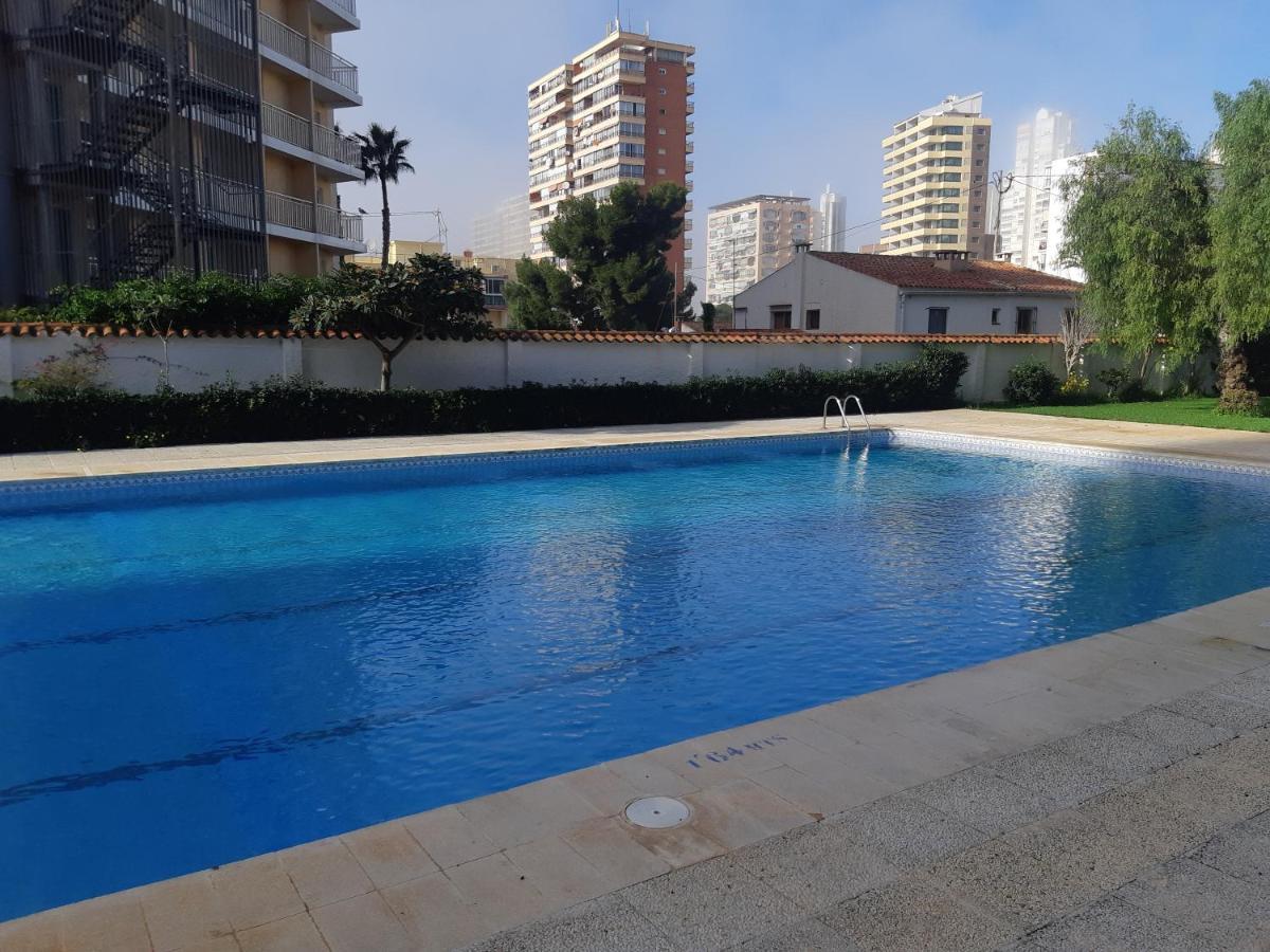 Beautiful Residential Apartment With Pool Бенідорм Екстер'єр фото